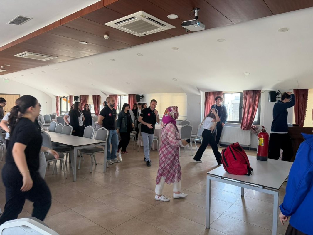  Geleceğin Nesillerine Afet Farkındalık Eğitimi
