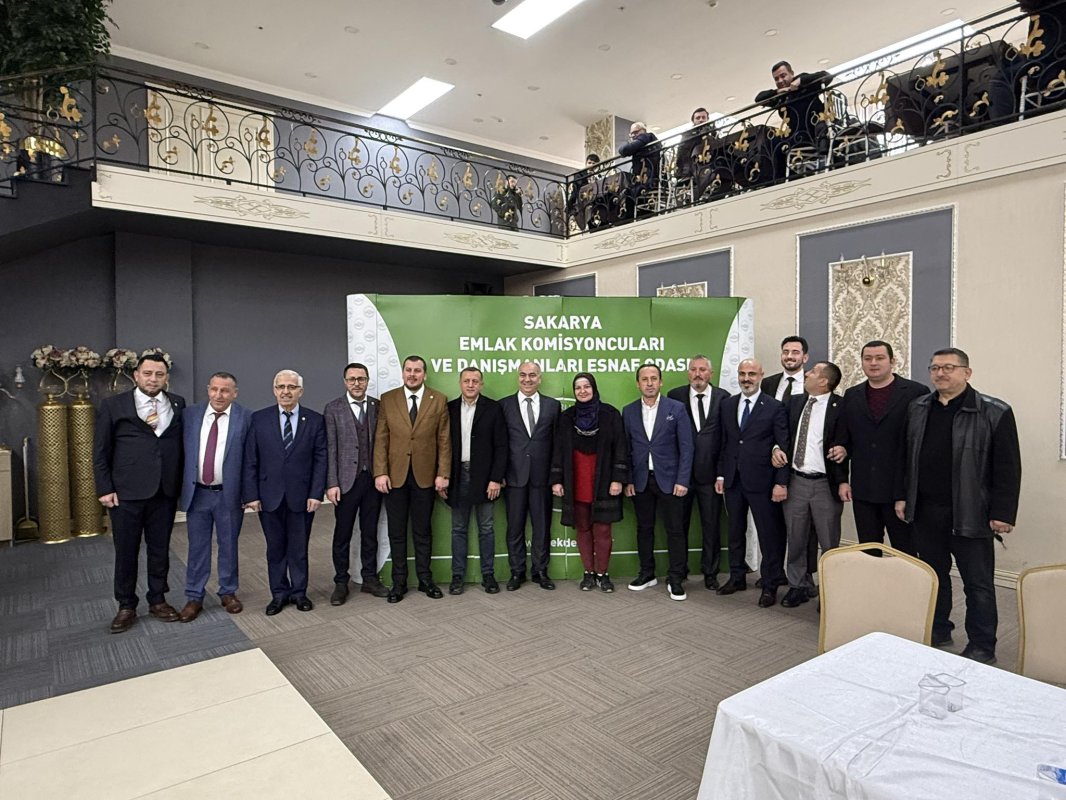 Hakan Kocaman, Sakarya Emlakçı Komisyoncuları ve Danışmanları Esnaf Odası Başkanı oldu.