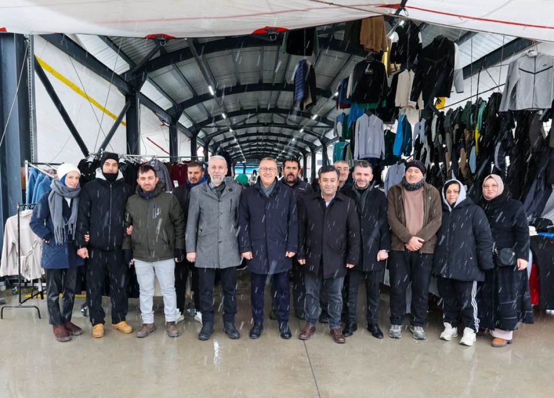  Karaman- Camili giyim ve kumaş Pazarını ziyaret ettiler 