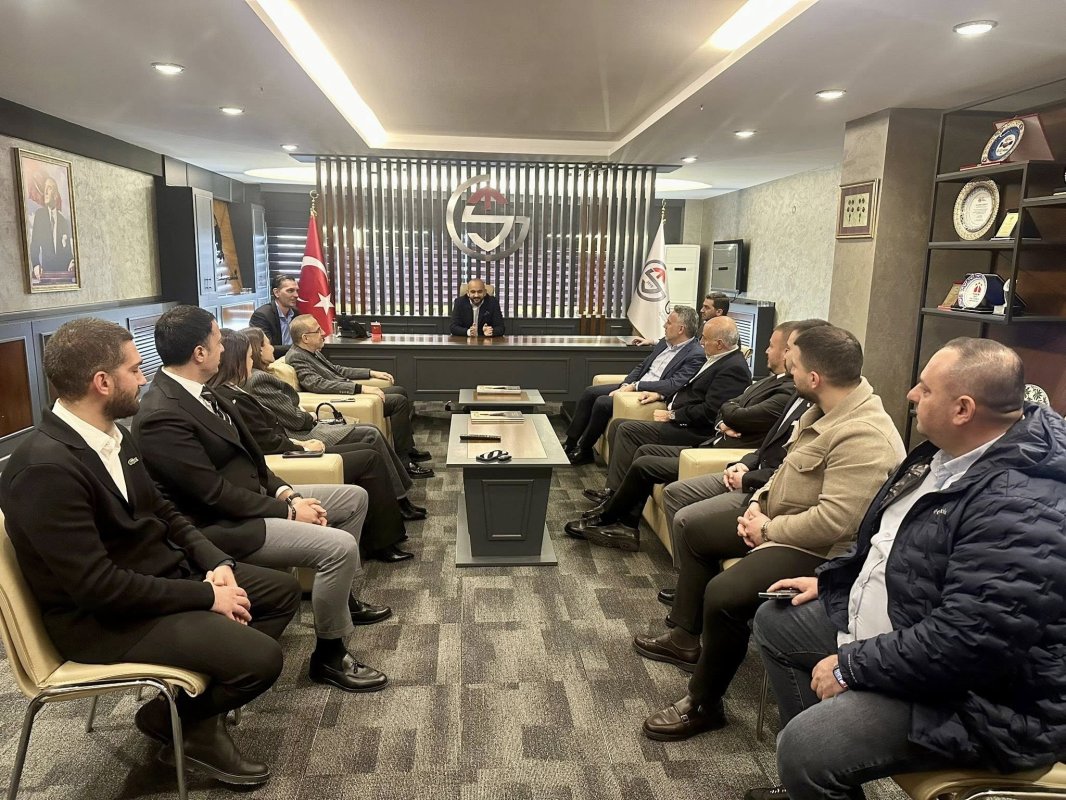 AK Parti İl Başkanı Tever’den Karabaş’a Hayırlı Olsun Ziyareti