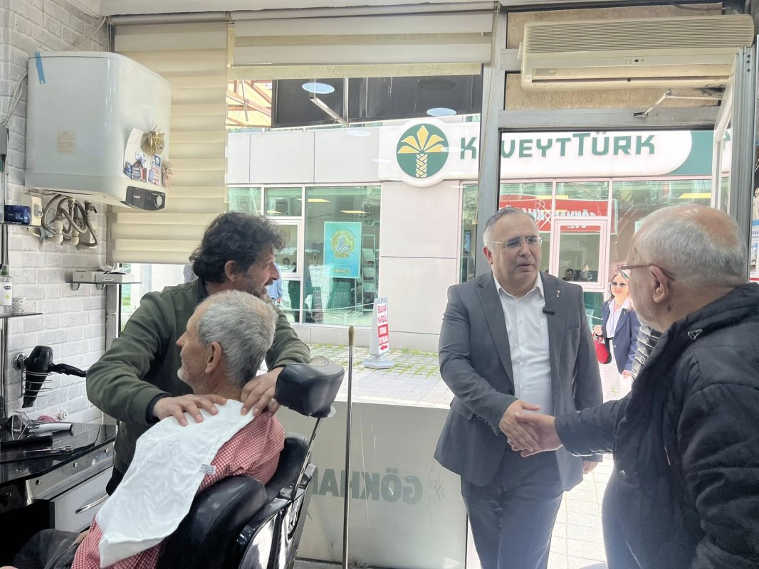 Anahtar Parti’den Adapazarı’nda Esnaf Ziyareti: “Sahadayız, Yanınızdayız”