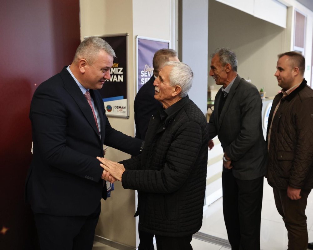 Serdivan’da Bayramlaşma Geleneği Ramazan Bayramı’nda Devam Etti