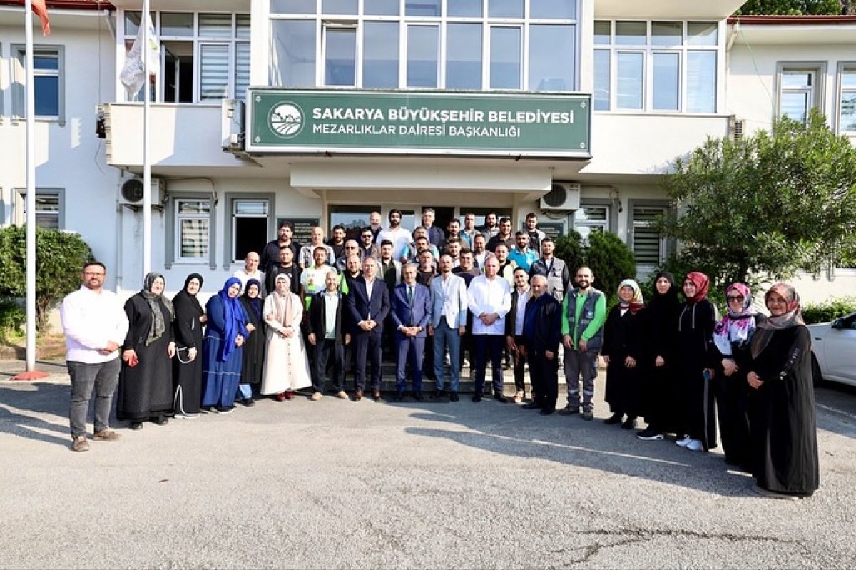 Başkan Yusuf Alemdar’dan Mezarlıklarda Bayram Hazırlığı İncelemesi