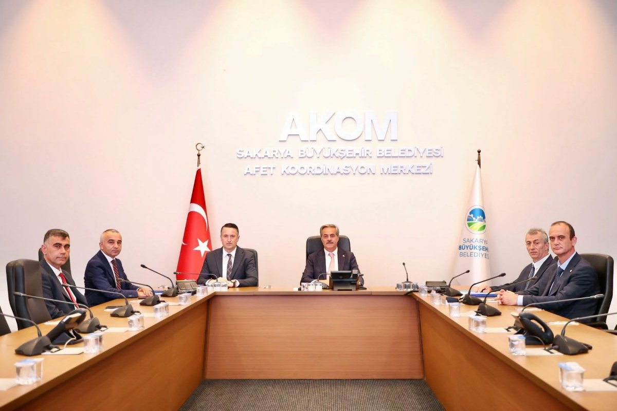 ALEMDAR, SASKİ BÜROKRATLARIYLA YATIRIMLARI DEĞERLENDİRDİ