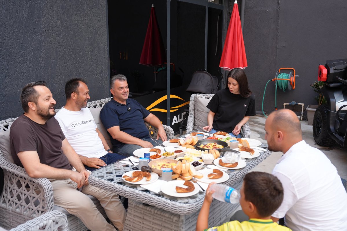 Başkan Sarı, Karasu Esnafıyla Gönül Sofrasında Buluştu
