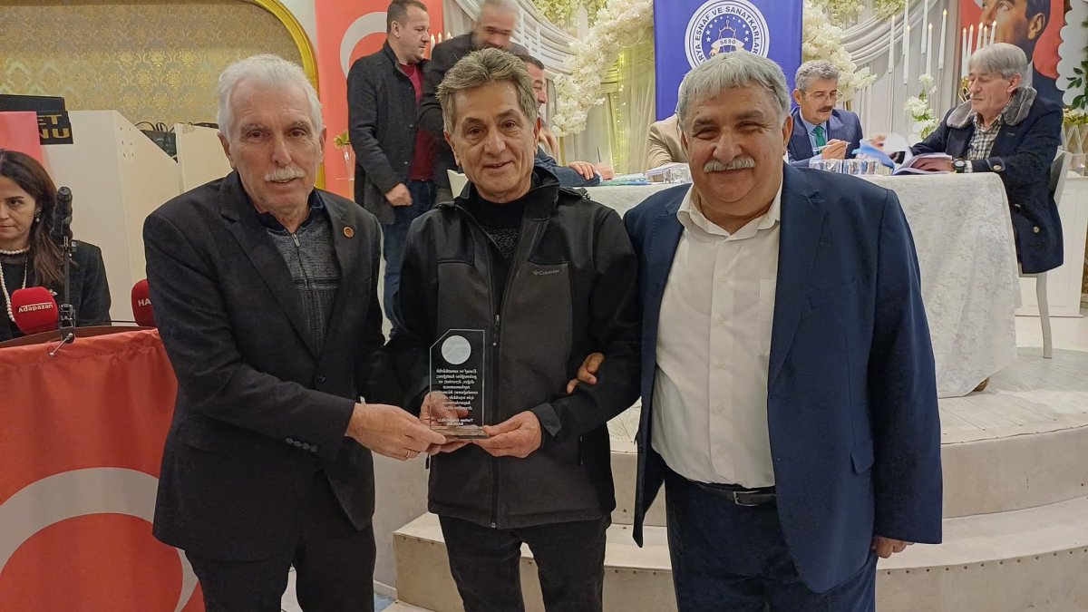 Turhan Salihoğlu, tek listeyle girdiği seçimde yeniden başkan seçildi.
