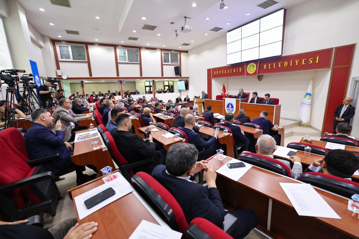  57 gündem Büyükşehir meclisinden geçti