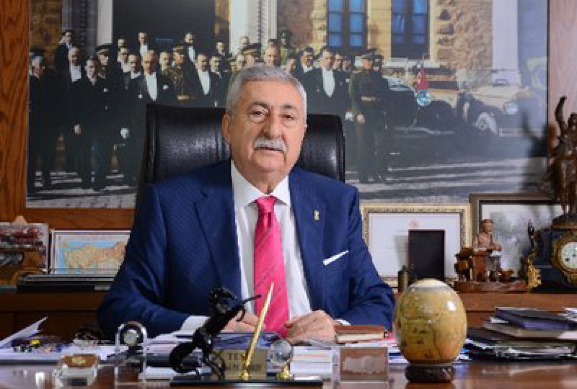 PALANDÖKEN, “YILBAŞINDA MERDİVEN ALTI ÜRÜNLERE DİKKAT”