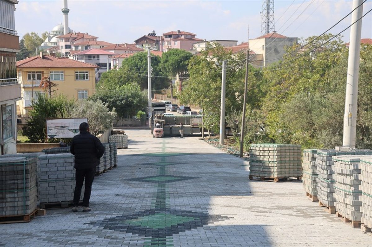 GEYVE BELEDİYESİ 2025’TE İLMEK İLMEK PARKE İŞLEDİ
