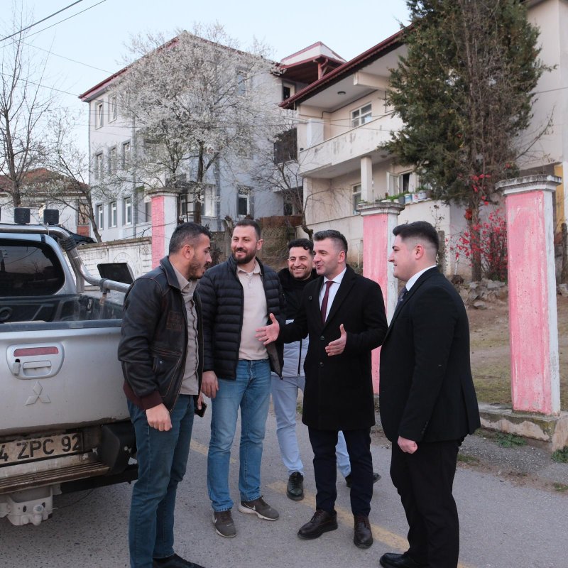 Ak Parti Adapazarı İlçe Teşkilatı, Ramazan Boyu sahada vatandaşlarla bir araya geliyor